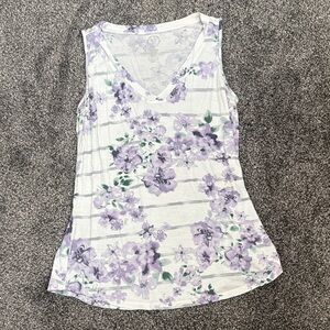 Floral V-Neck Tank Top in Purple